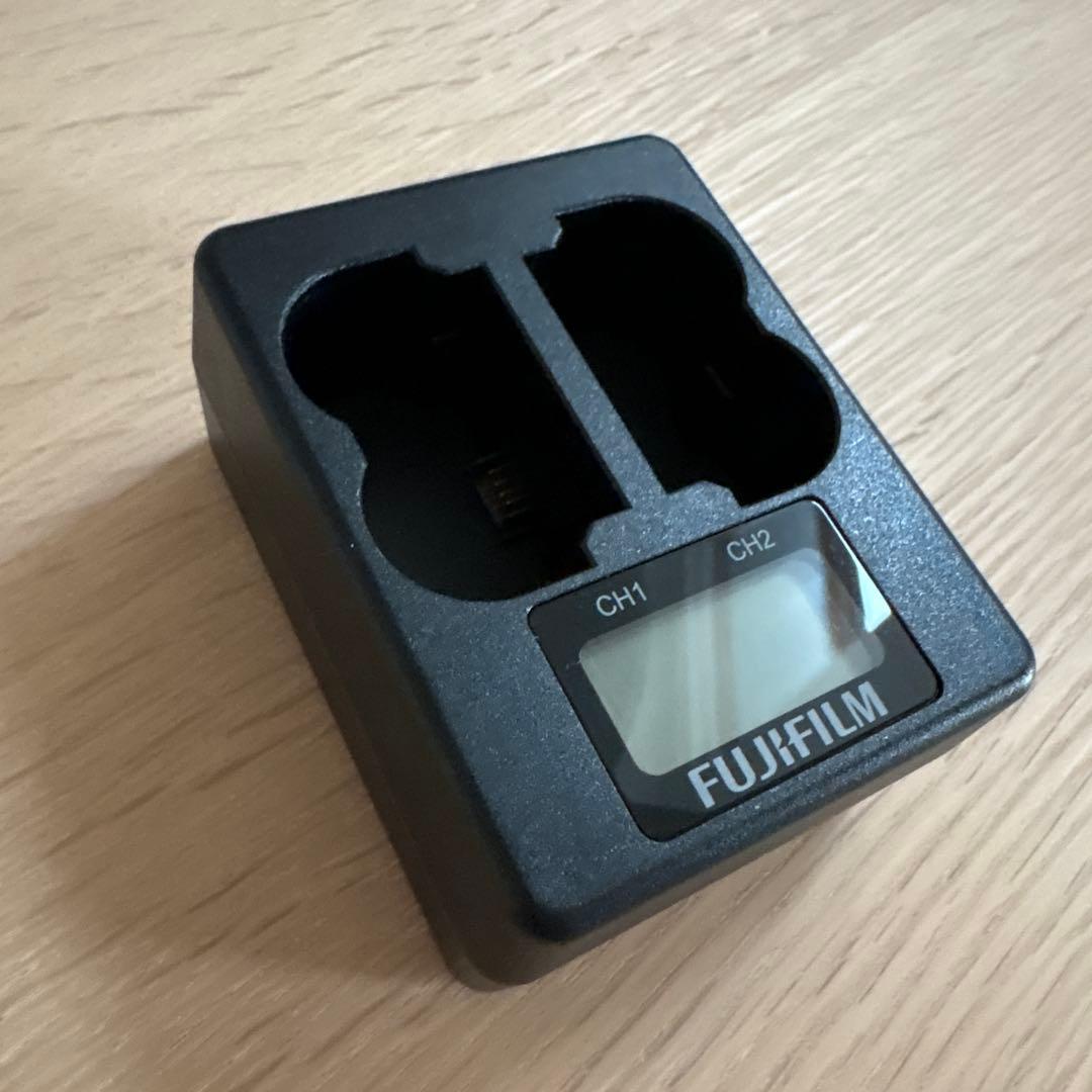 FUJIFILM デュアル充電器&バッテリーセット　BC-W235 フジフィルム