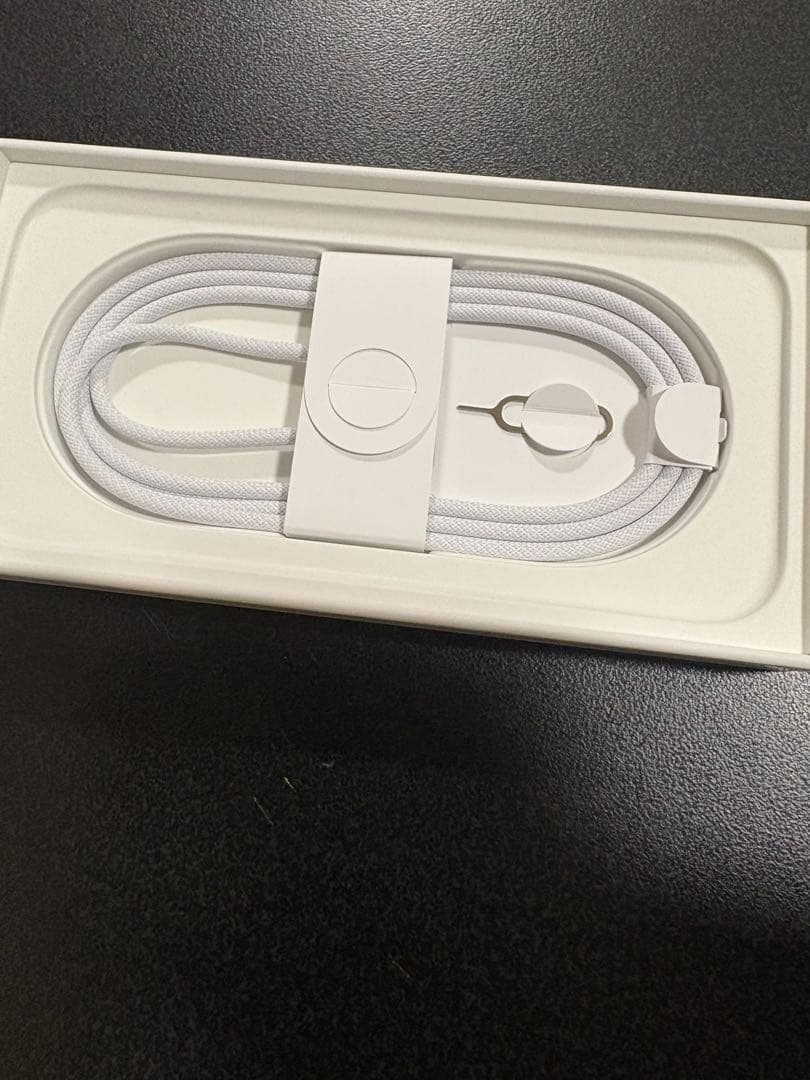 Apple iPhone16 ブラック 128GB 本体 美品 99%