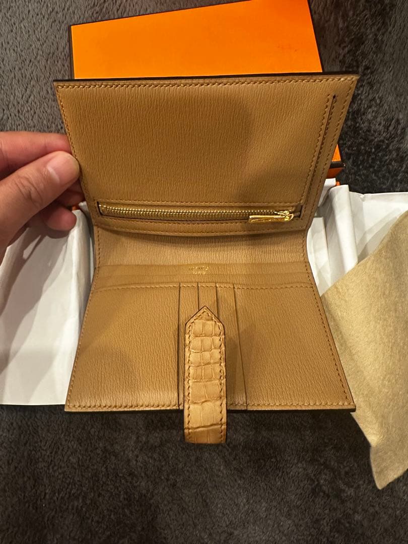 HERMES ベアンコンパクト　ベージュ クロコダイル 二つ折り財布　新品