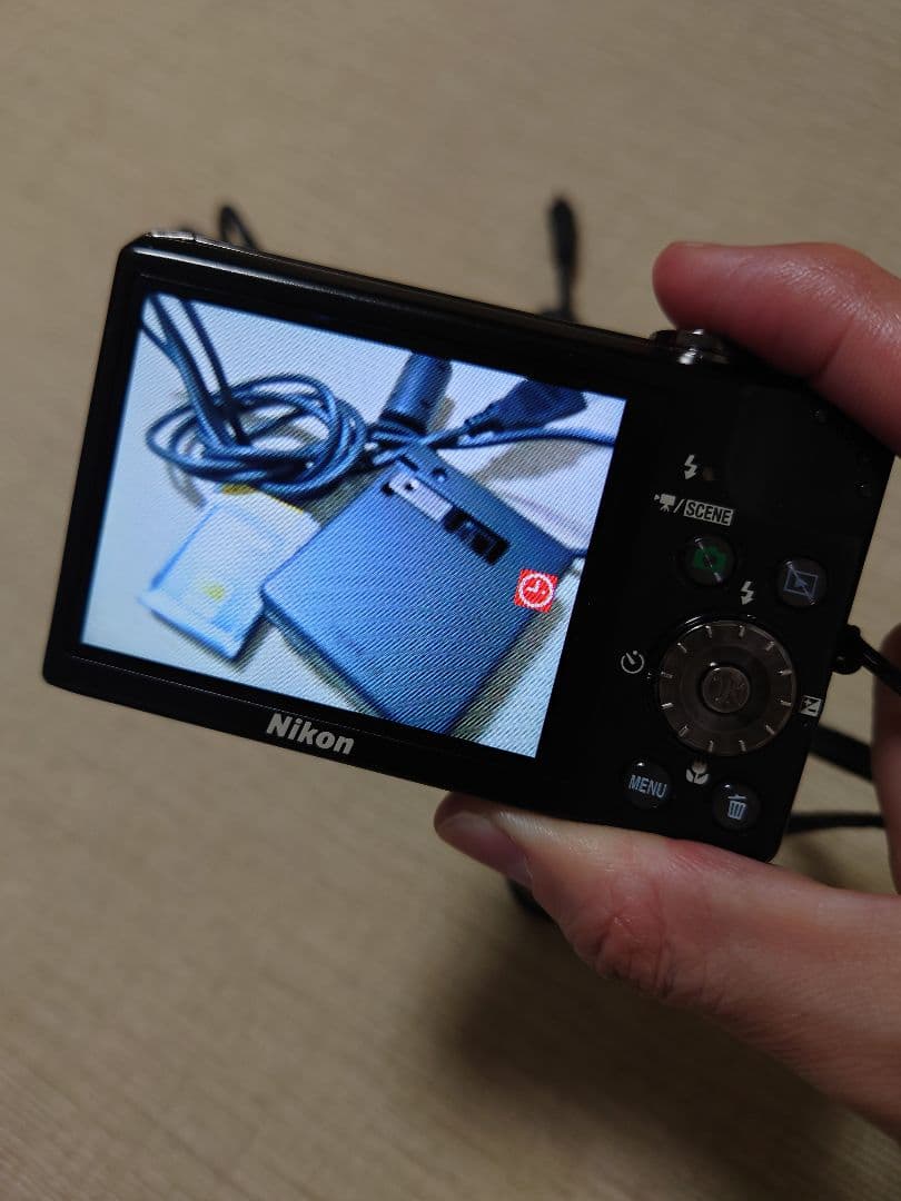 Nikon COOLPIX S640 本体 + バッテリー2個 + 充電器