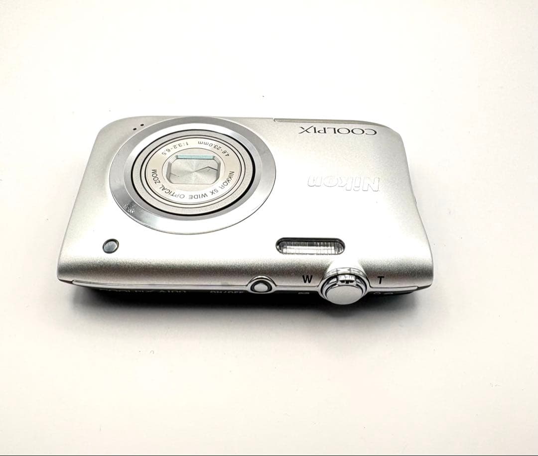 Nikon coolpix A100 シルバー