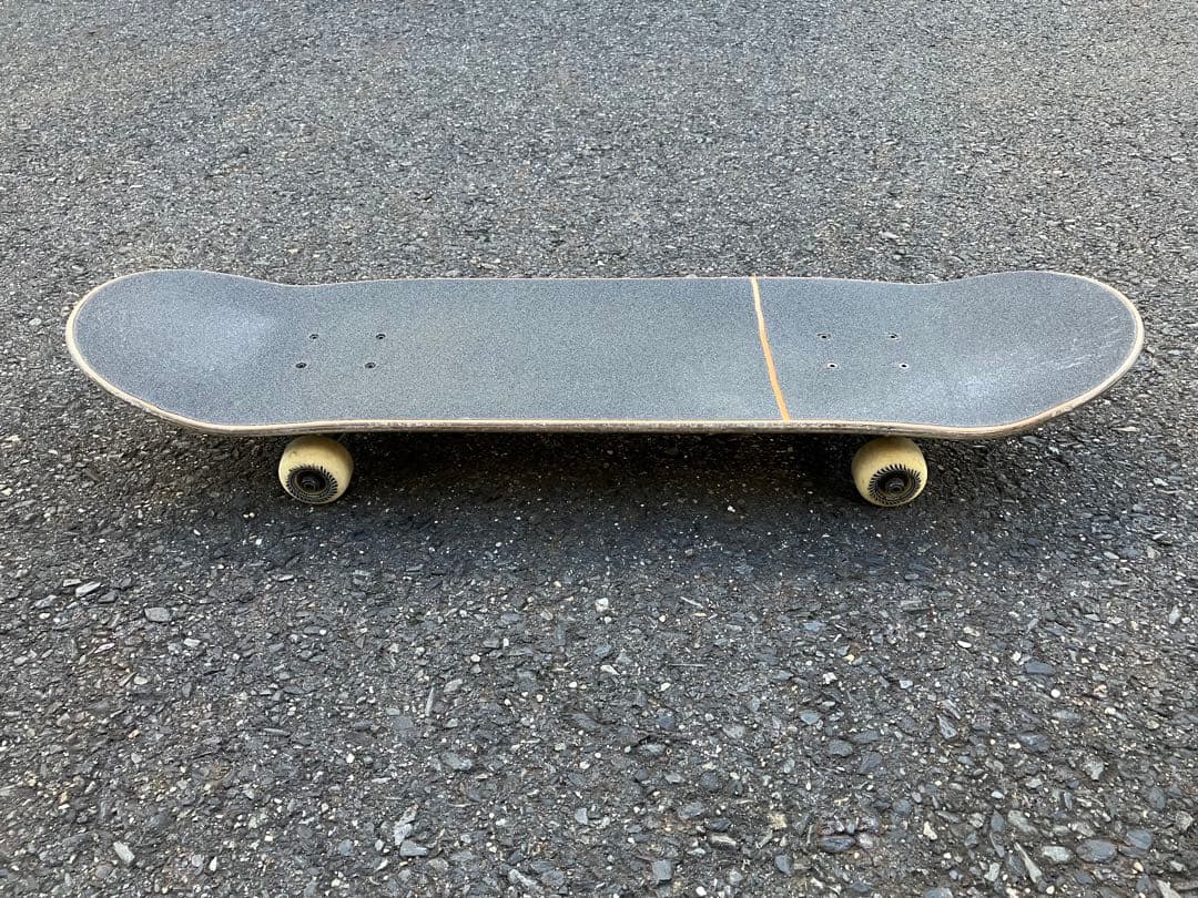 正規品　パレスロンドン　スケートボード　約３万円相当