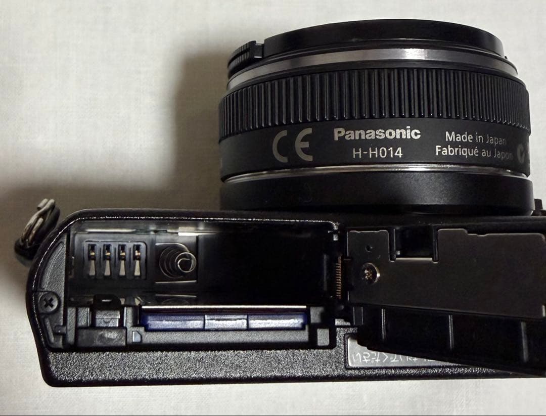 Panasonic LUMIX DMC-GM1K ブラック [中古美品]