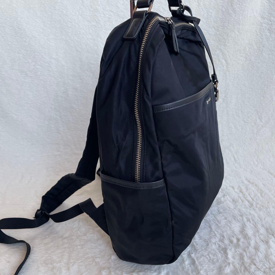 agnes b.＊アニエスベー＊バックパック＊リュック＊ブラック＊チャーム付き