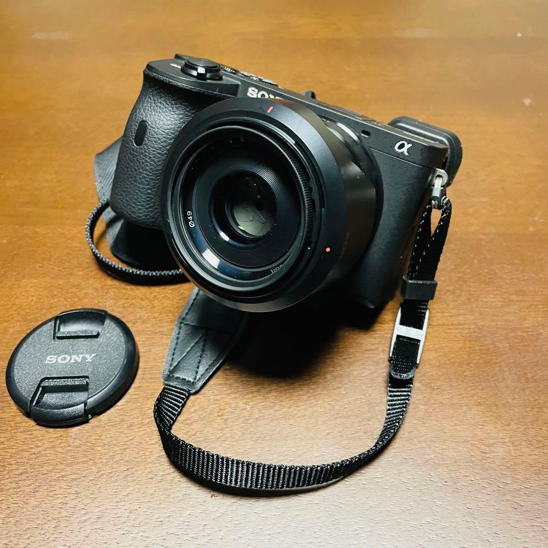 SONY a6600 単焦点レンズ3個　その他多数！　美品