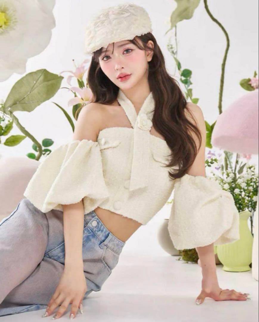 【新品未使用】ダーリッチ　ホルターネックオフショルツイードトップス