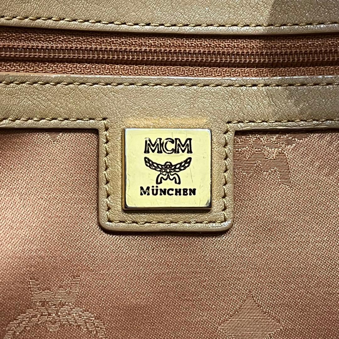 MCM スタッズ ブラウン レザー リュック ヴィセトス