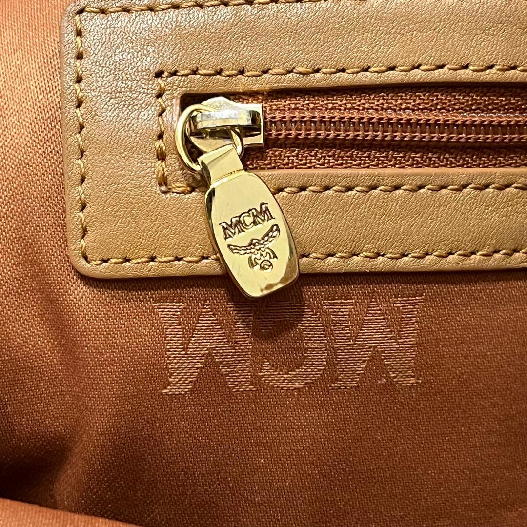 MCM スタッズ ブラウン レザー リュック ヴィセトス