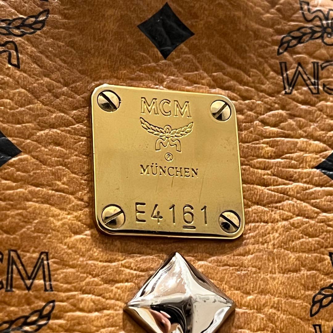 MCM スタッズ ブラウン レザー リュック ヴィセトス