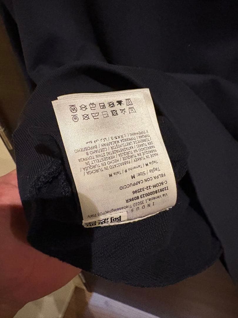 MONCLER パーカー