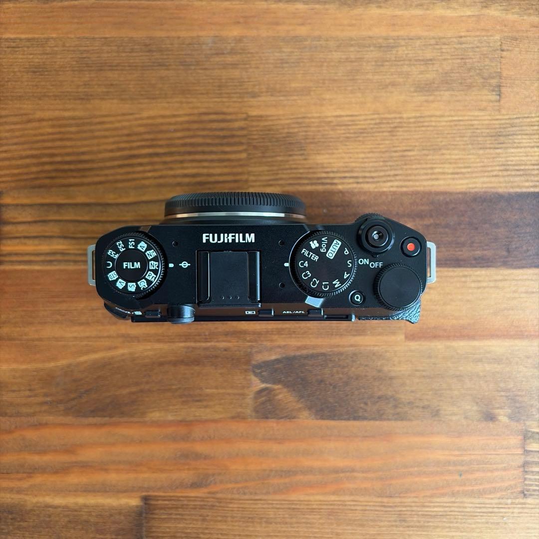【涼子】FUJIFILM X-M5 ボディのみ（ブラック）