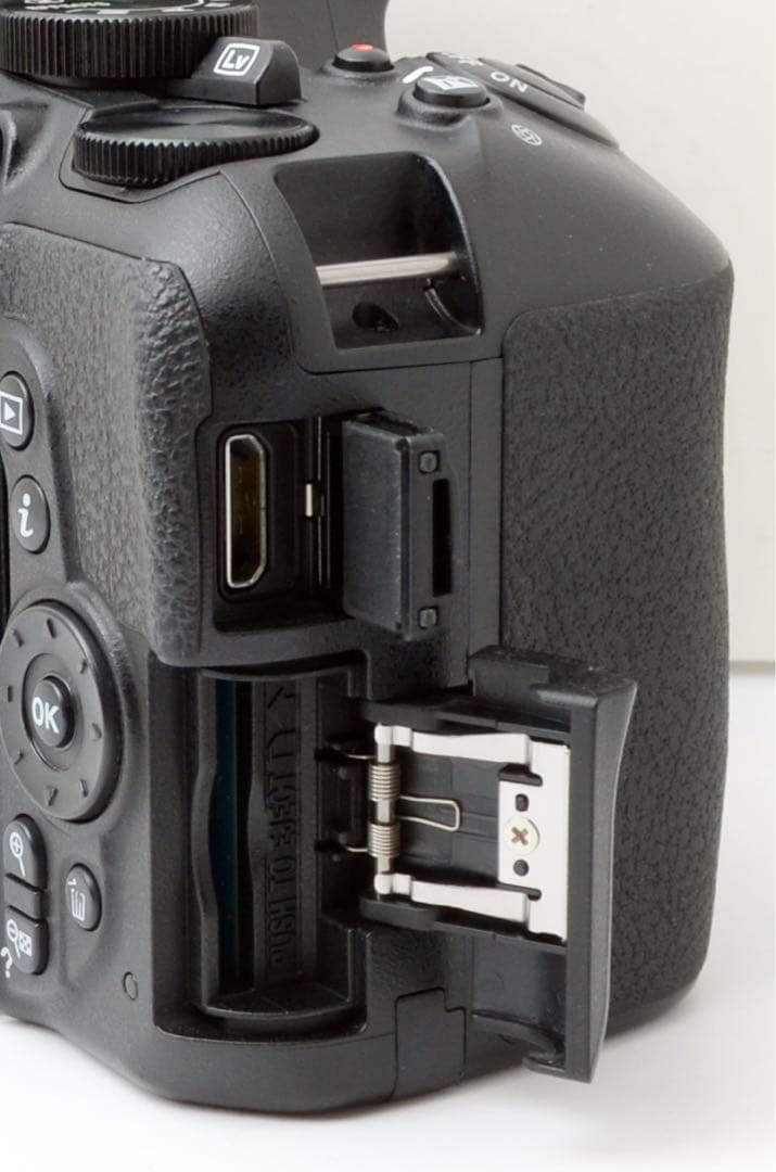 専用！小型・軽量！Nikon D5600★すぐ使える★Wi-Fi内蔵