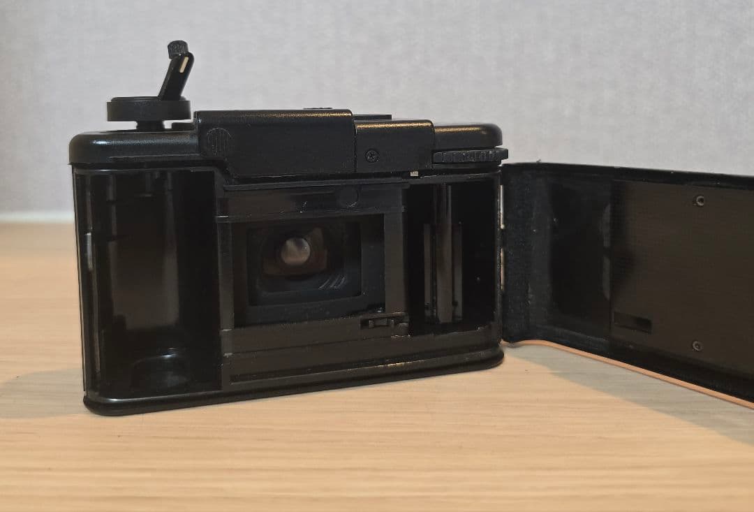 フィルムカメラ OLYMPUS XA