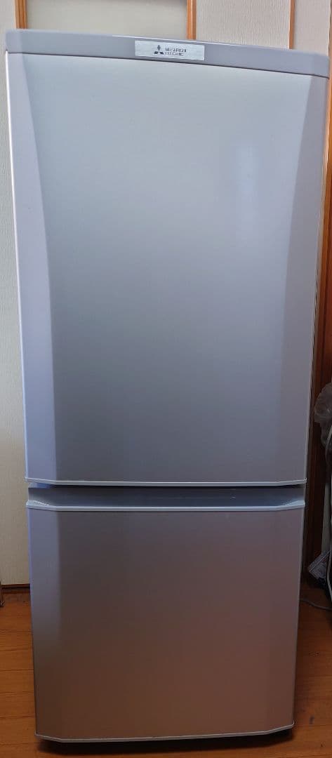 三菱冷蔵庫　19年製　シルバー　MR-P15D　146L　一人用などに