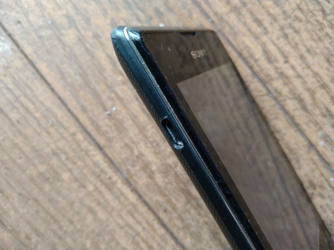 中古良品 Sony Xperia E SIM Free