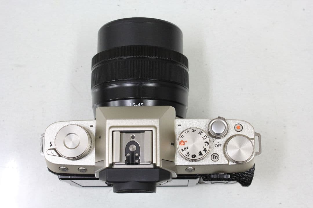 フジフイルム / FUJIFILM X-T100 レンズキット　動作確認済