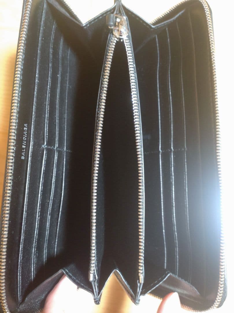 BALENCIAGA ロゴプリント 長財布