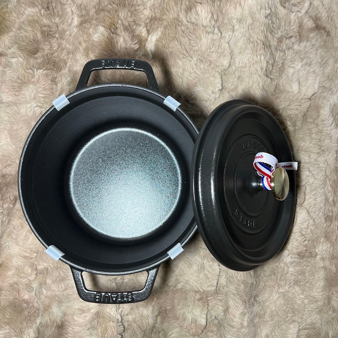 staubストウブ グランドココット ラウンド ブラック 20cm 鍋 IH対応
