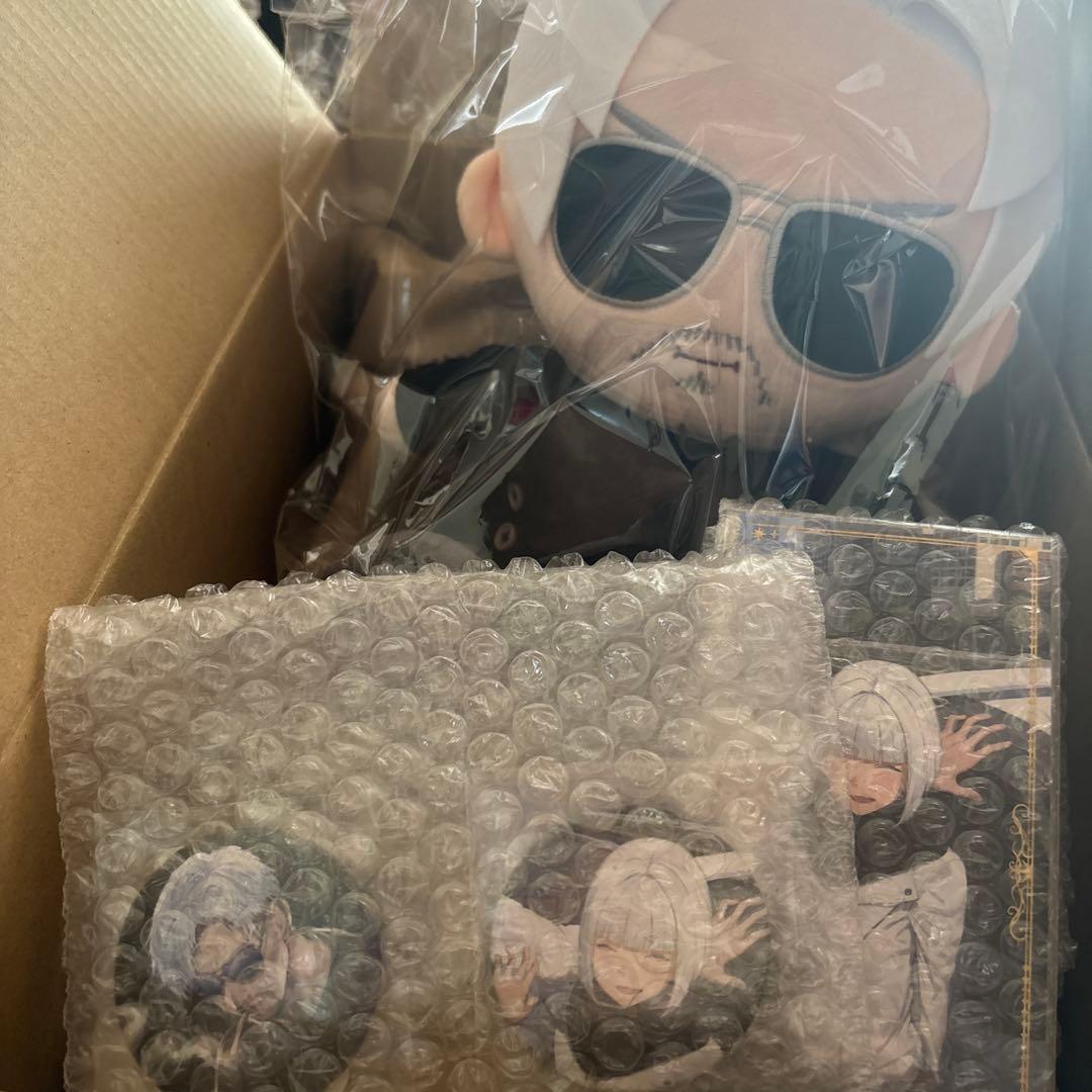 ヴァンねねくじ　A賞　ぬいぐるみ　E賞　缶バッジ