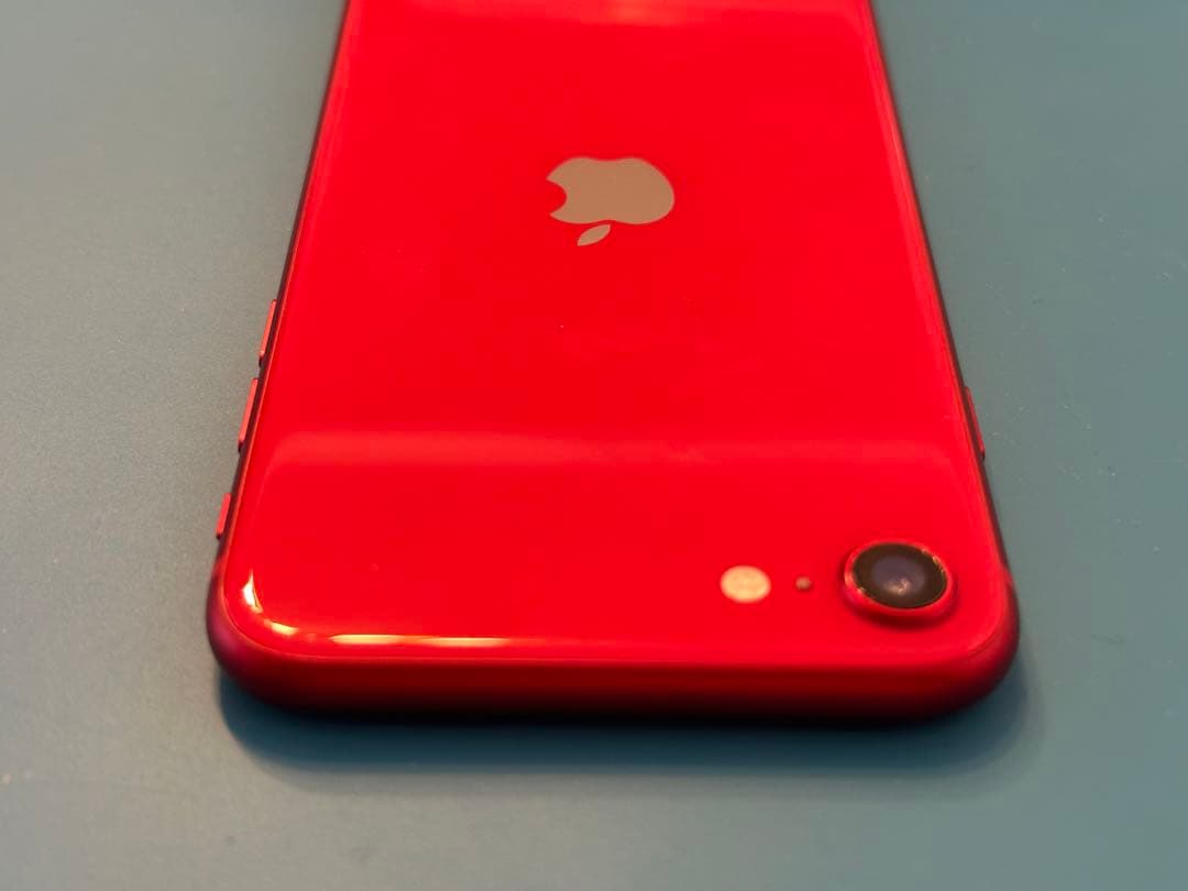 【極美品】iPhoneSE3 256GB SIMフリー 純正バッテリー新品