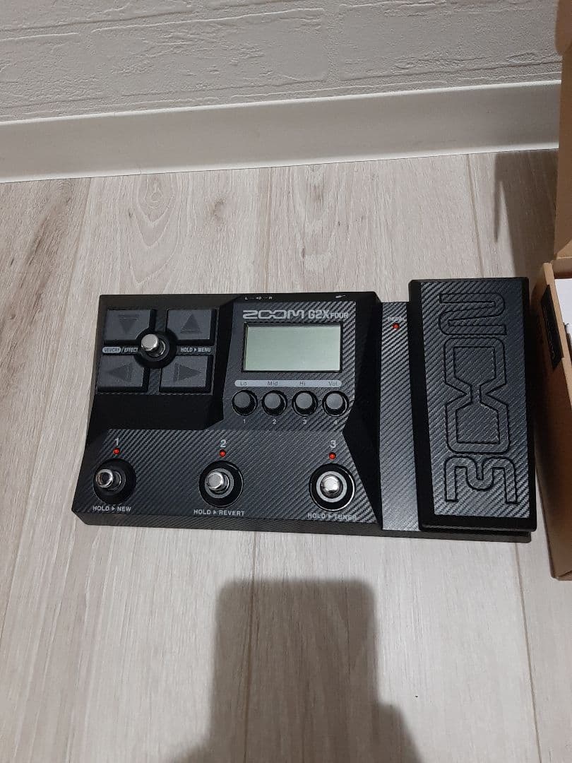 Zoom G2X Four ギターエフェクター
