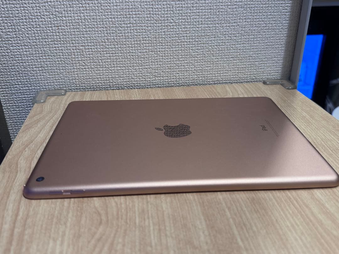 Apple iPad 6世代　32GB wifi