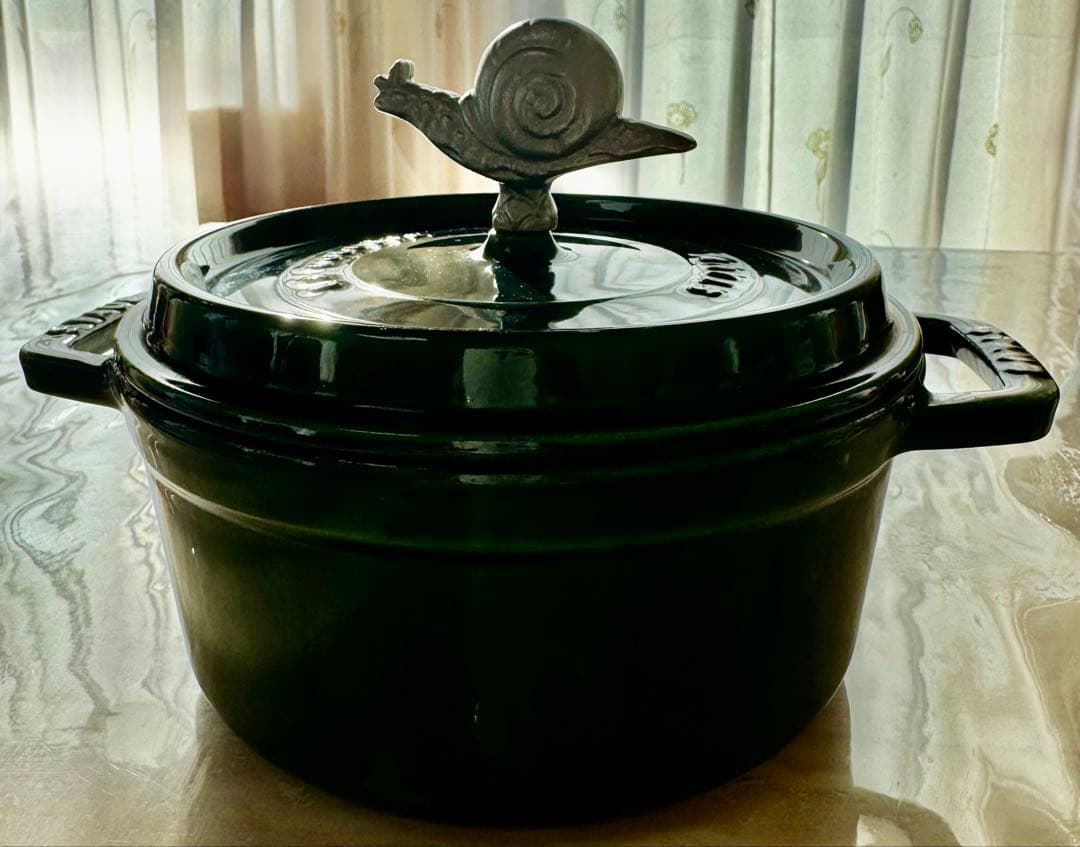 ストウブ 鋳物ホーロー鍋 ピコ・ココット 18 cm ラウンド