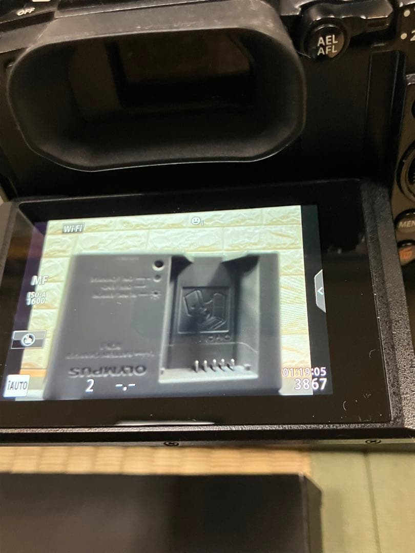 OLYMPUS OM−D E−M1