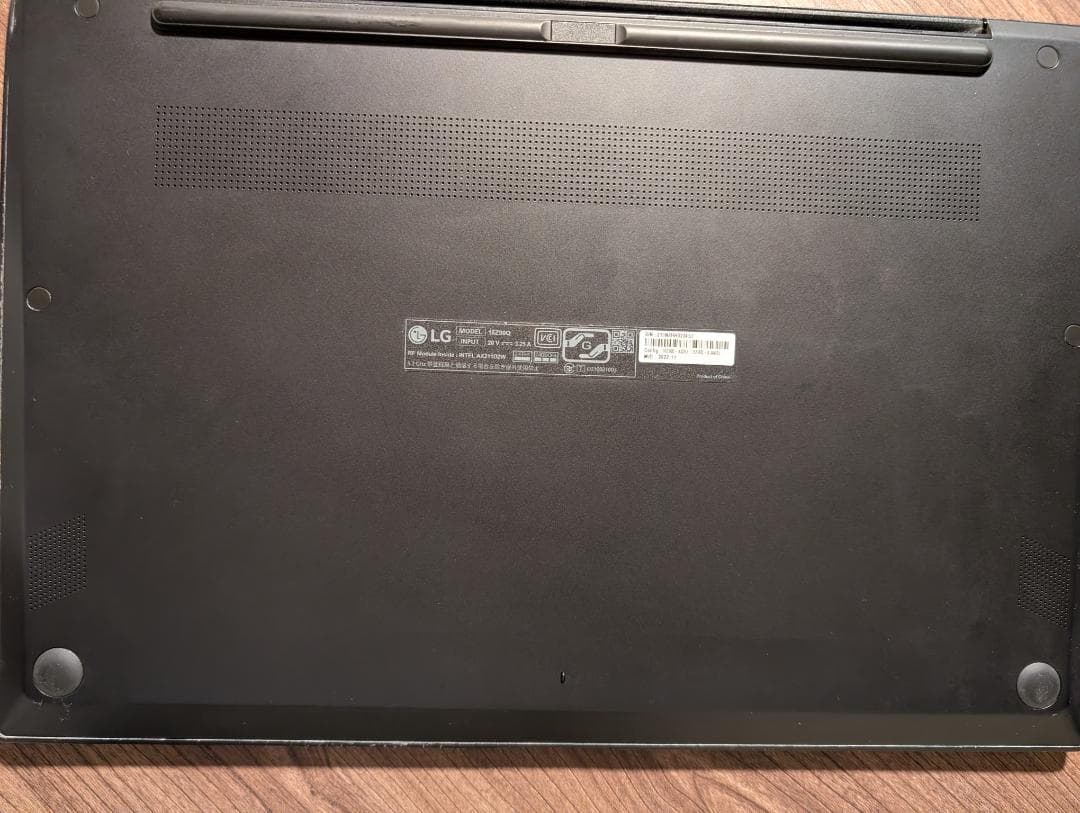 【Kazu】LG gram 16/i7 12世代/16GB/1TB