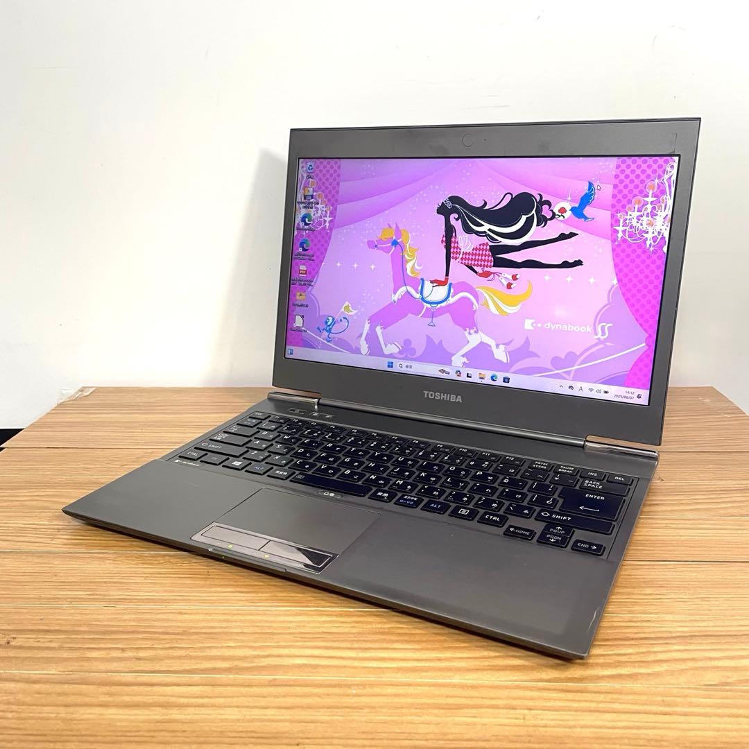 SSD超薄型軽量1080グラム東芝ノートパソコンWindows11オフィス