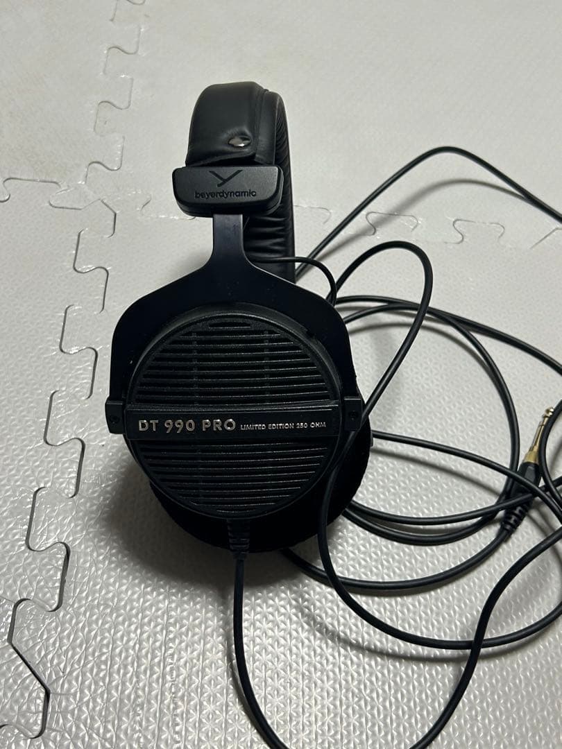 beyerdynamic DT990PRO 250Ω BLACK EDITION