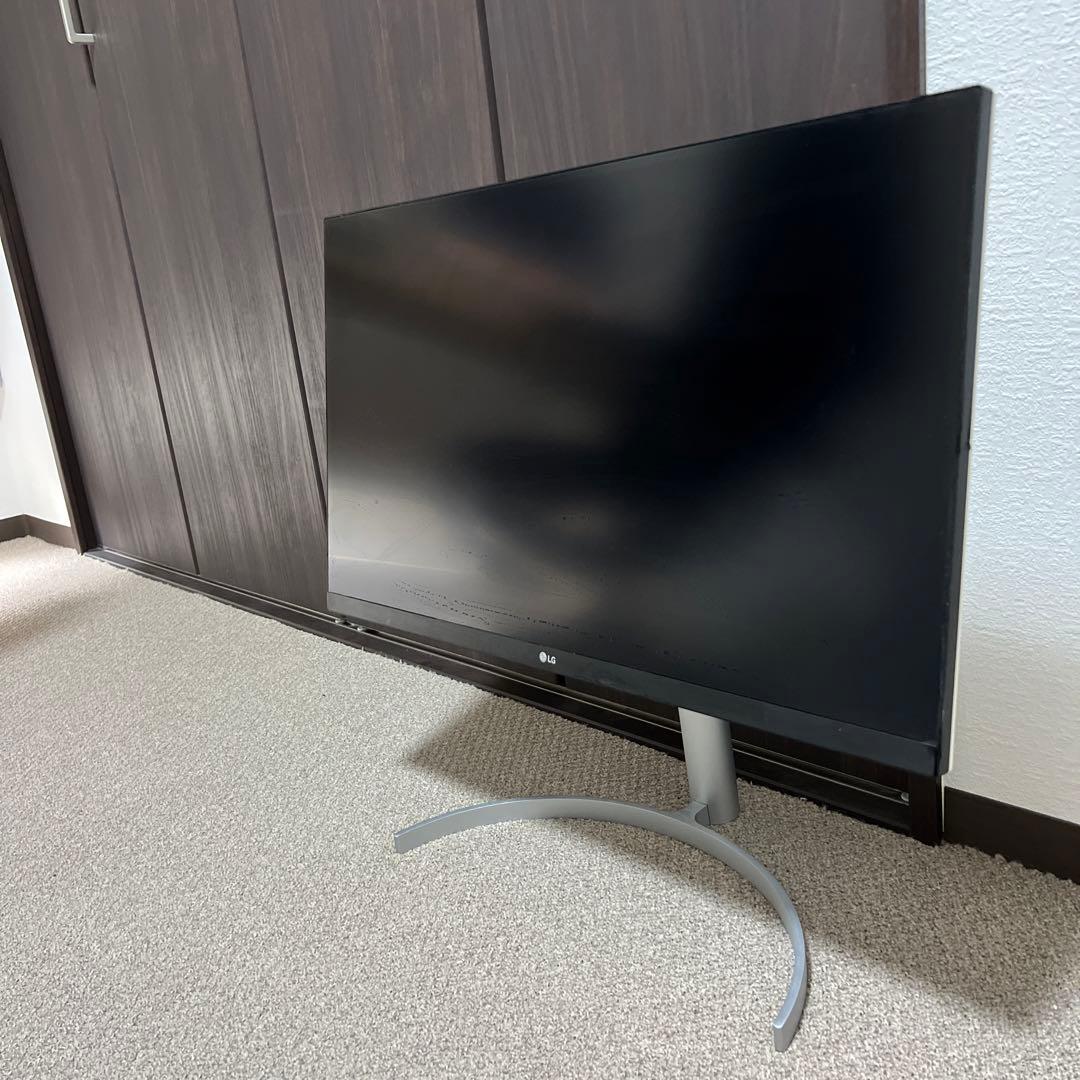 【状態良好】LG 4Kディスプレイ　UL850-W