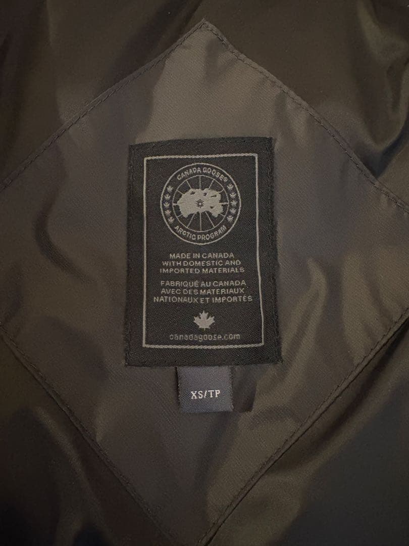 カナダグース アルトナパーカ 3207LB ブラックレーベル　レディース　ダウン