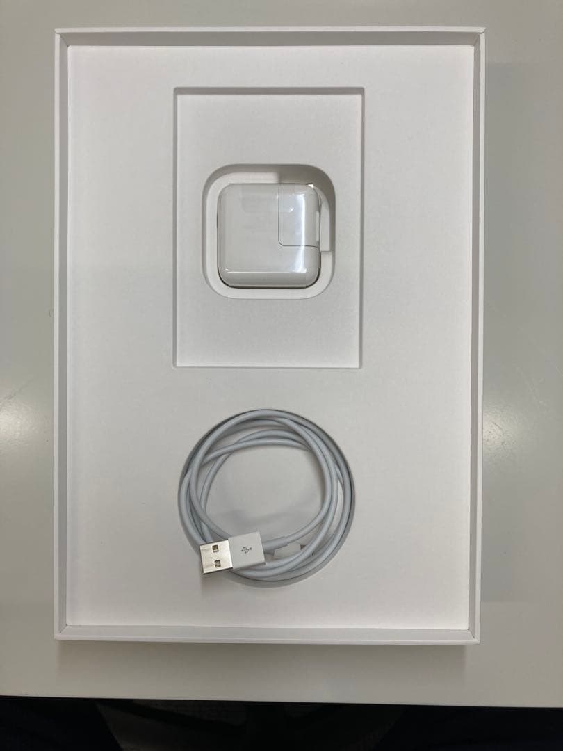 iPad (第7世代) Wi-Fi 128GB シルバー