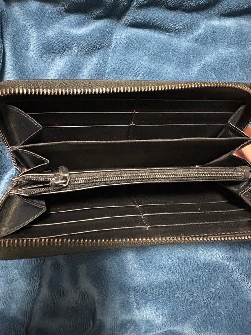 Gucci ブラックレザー 長財布 GGロゴ