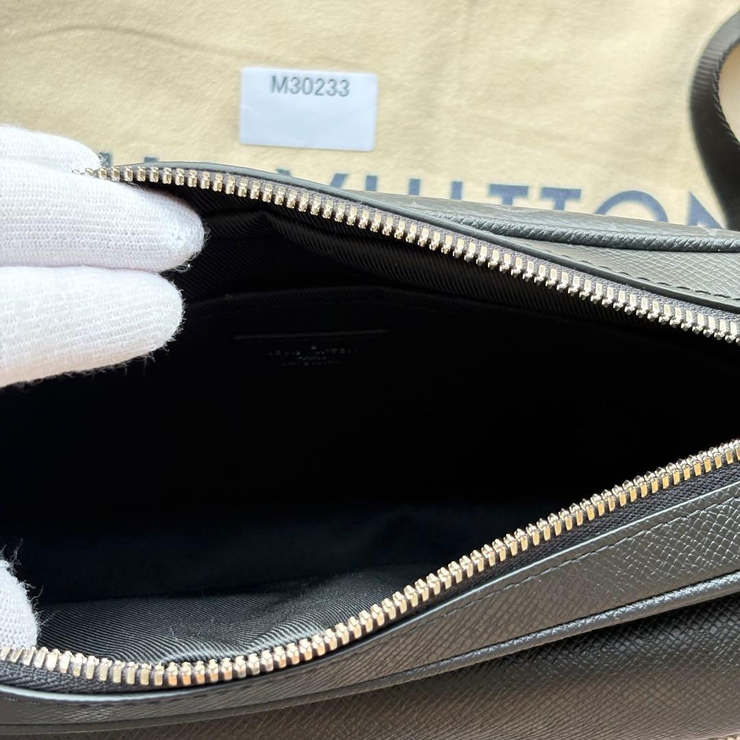 専用 出品 ルイヴィトン タイガ アウトドア メッセンジャー PM M30233