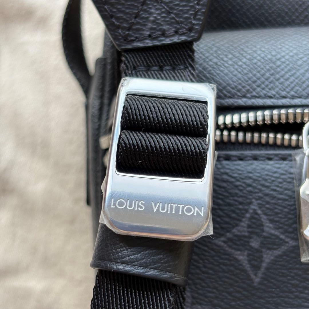 専用 出品 ルイヴィトン タイガ アウトドア メッセンジャー PM M30233