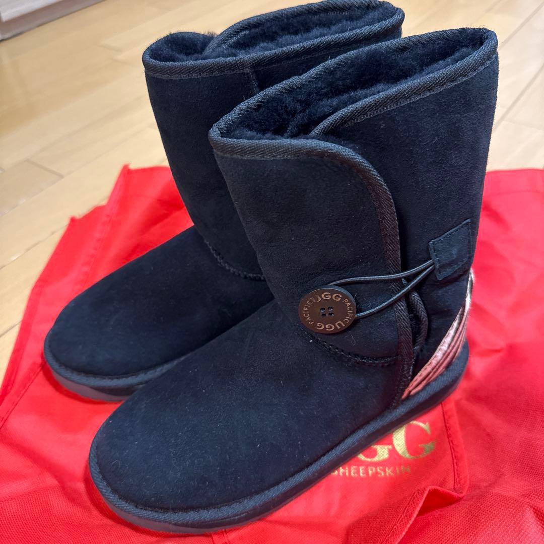 UGG ブラック ゼブラ柄　ムートンブーツ