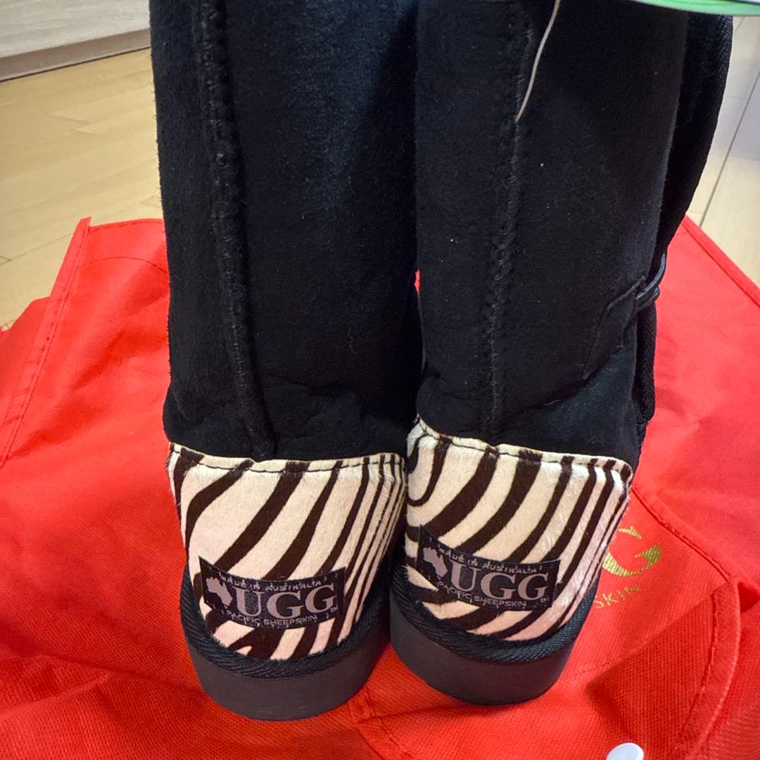 UGG ブラック ゼブラ柄　ムートンブーツ