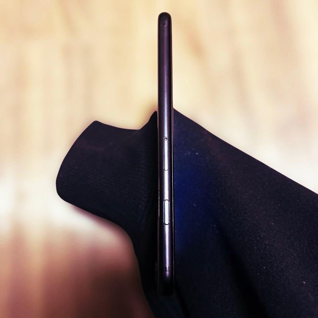 【超美品】iPhoneSE 第2世代128GB SIMフリー