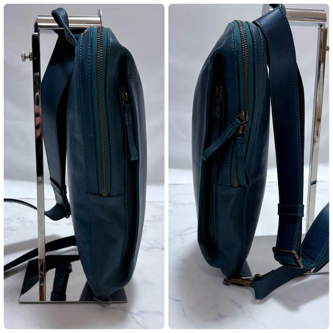 美品 マザーハウス カゼマトウ ボディバッグ レザー ネイビー 斜め掛け 本革