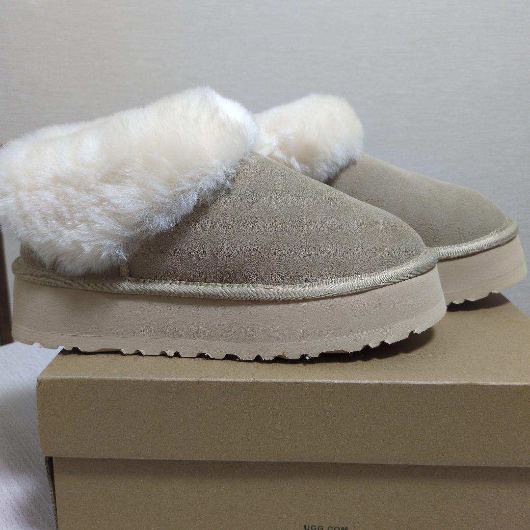 【新品未使用箱付】UGG ブーツ ベージュ 24センチ