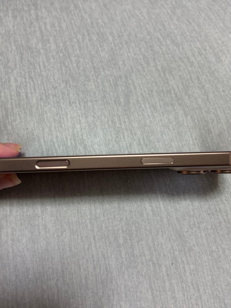 【美品】iPhone16proMax 256GB デザートチタニウム