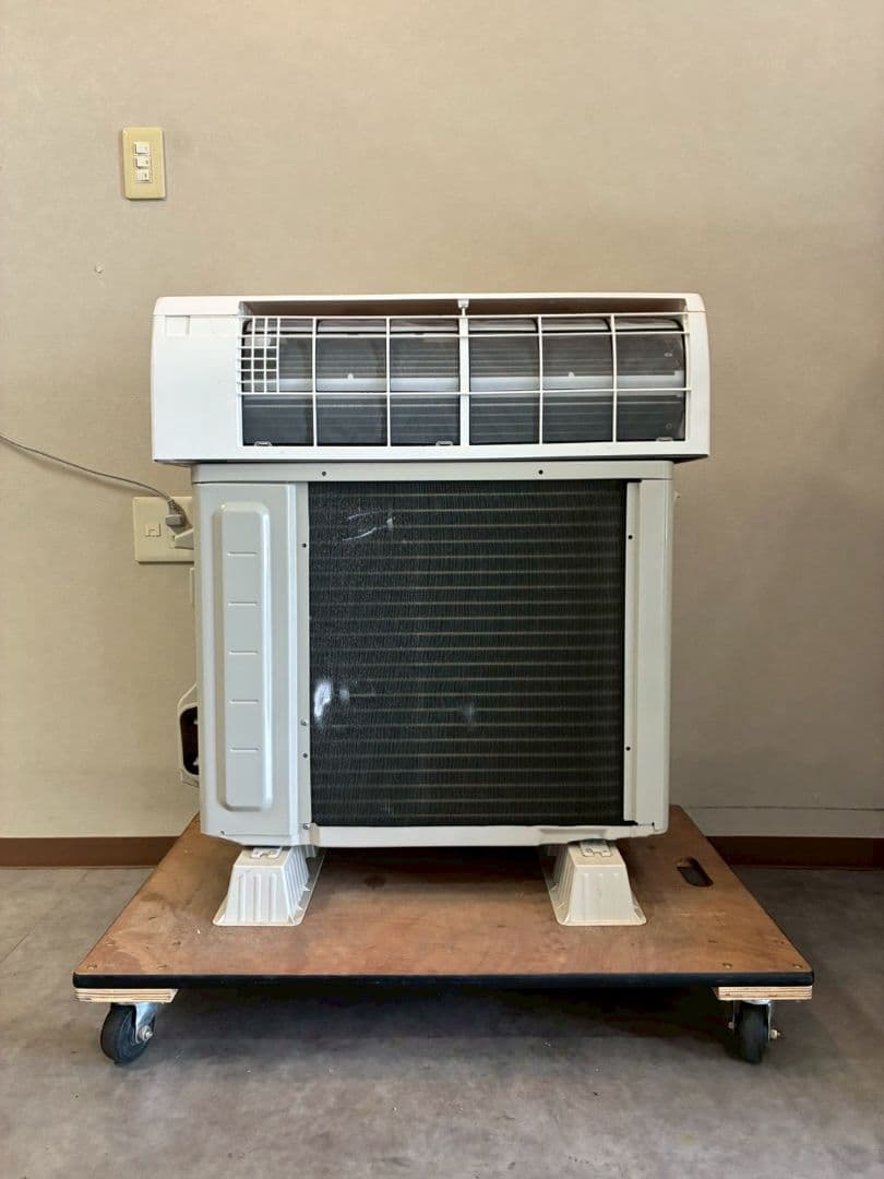 1957 ダイキン【S22ZTES-W】2022年 6畳 エアコン 中古
