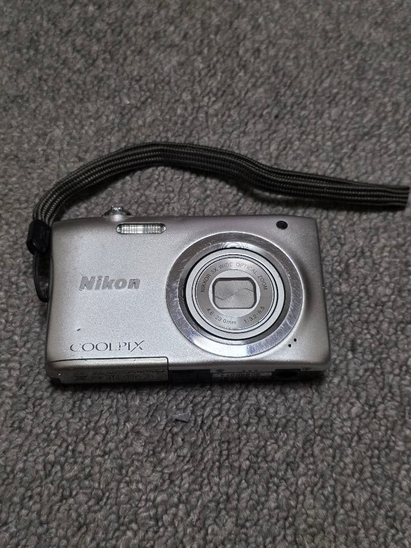 Nikon COOLPIX A100 コンパクトデジタルカメラ