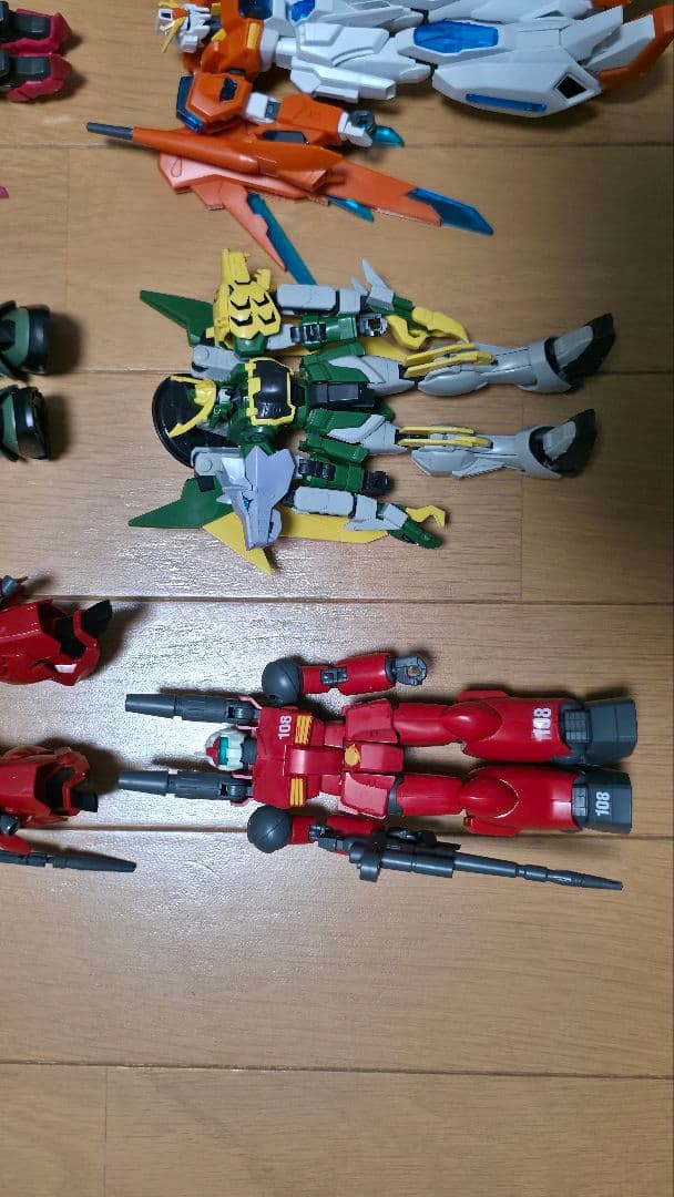 ピ*ツ様 HG ガンプラ まとめ売り　ジャンク品　9体