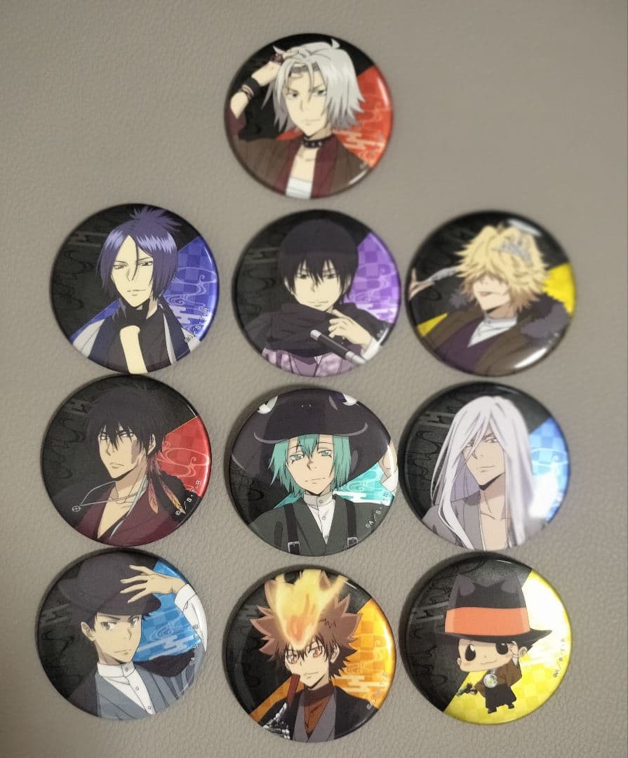 【最終価格】アニメグッズ 缶バッチ 大量まとめ売り！　270個以上！