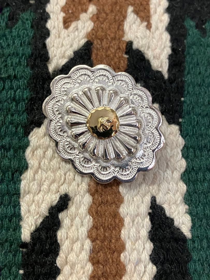 goro's ゴローズ　k18イーグルメタル付きフラワーコンチョ　フラワー