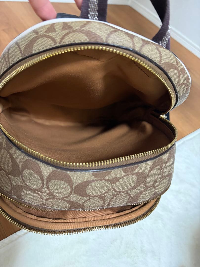 コーチ リュック ベージュ/ホワイト