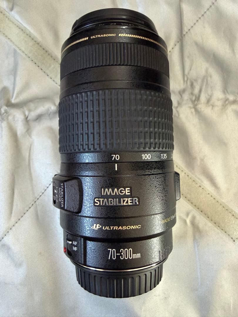 美品　キヤノンEF70-300mmf/4-5.6 IS USM 専用フード付き